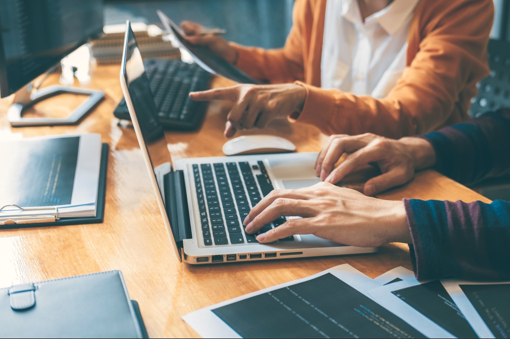 feature-top